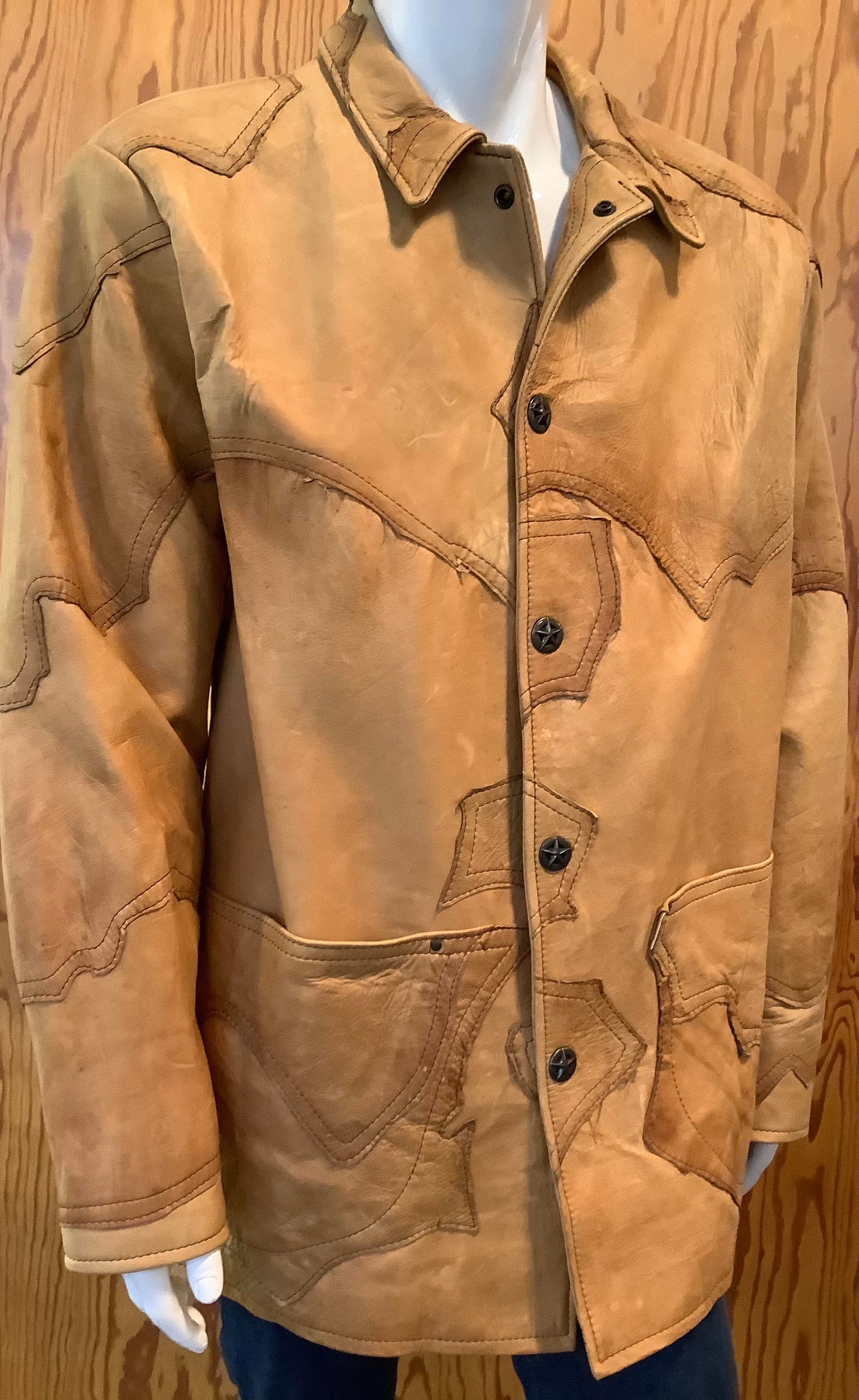 Manteau Tribal par Luc Desrosiers