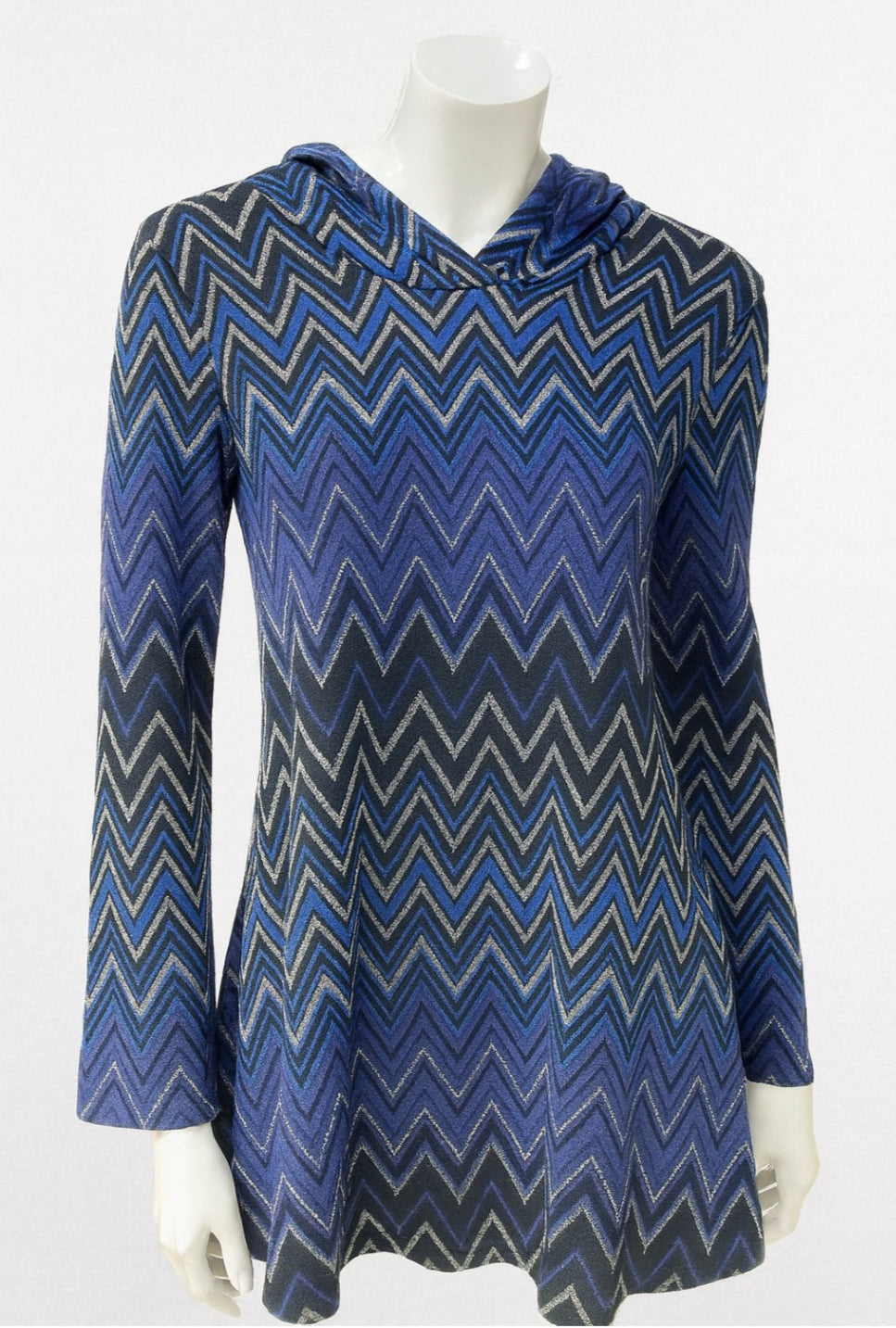 Tunique a Capuche par Luc Fontaine