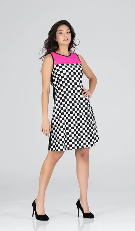 Robe smock sans manche - en damier, noir et dentelle 'Clémence' par Fever1Fashion