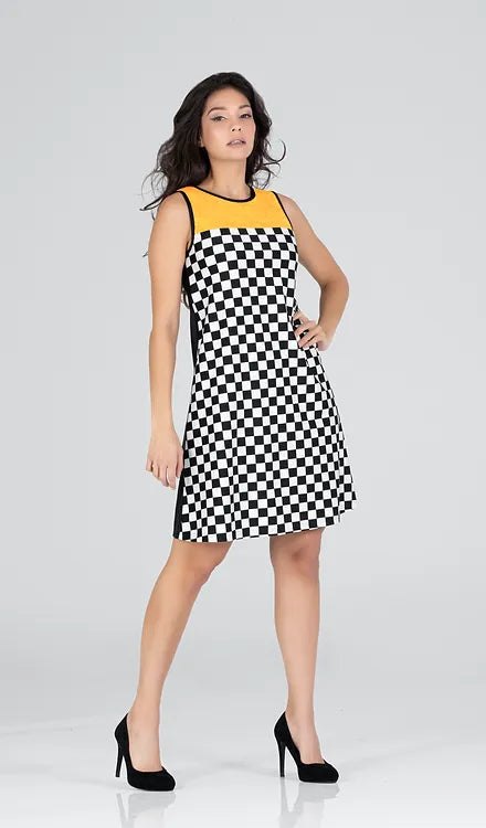 Robe smock sans manche - en damier, noir et dentelle 'Clémence' par Fever1Fashion