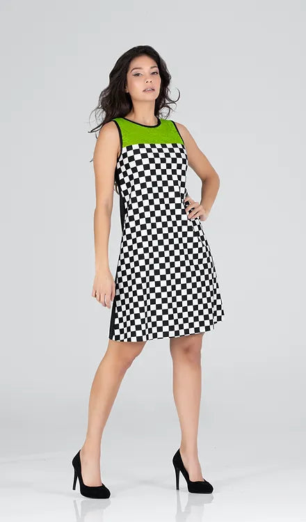 Robe smock sans manche - en damier, noir et dentelle 'Clémence' par Fever1Fashion