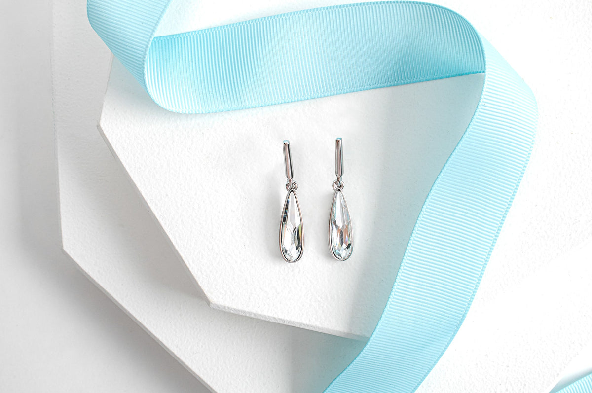 Clear Teardrop Crystal Drop Earrings