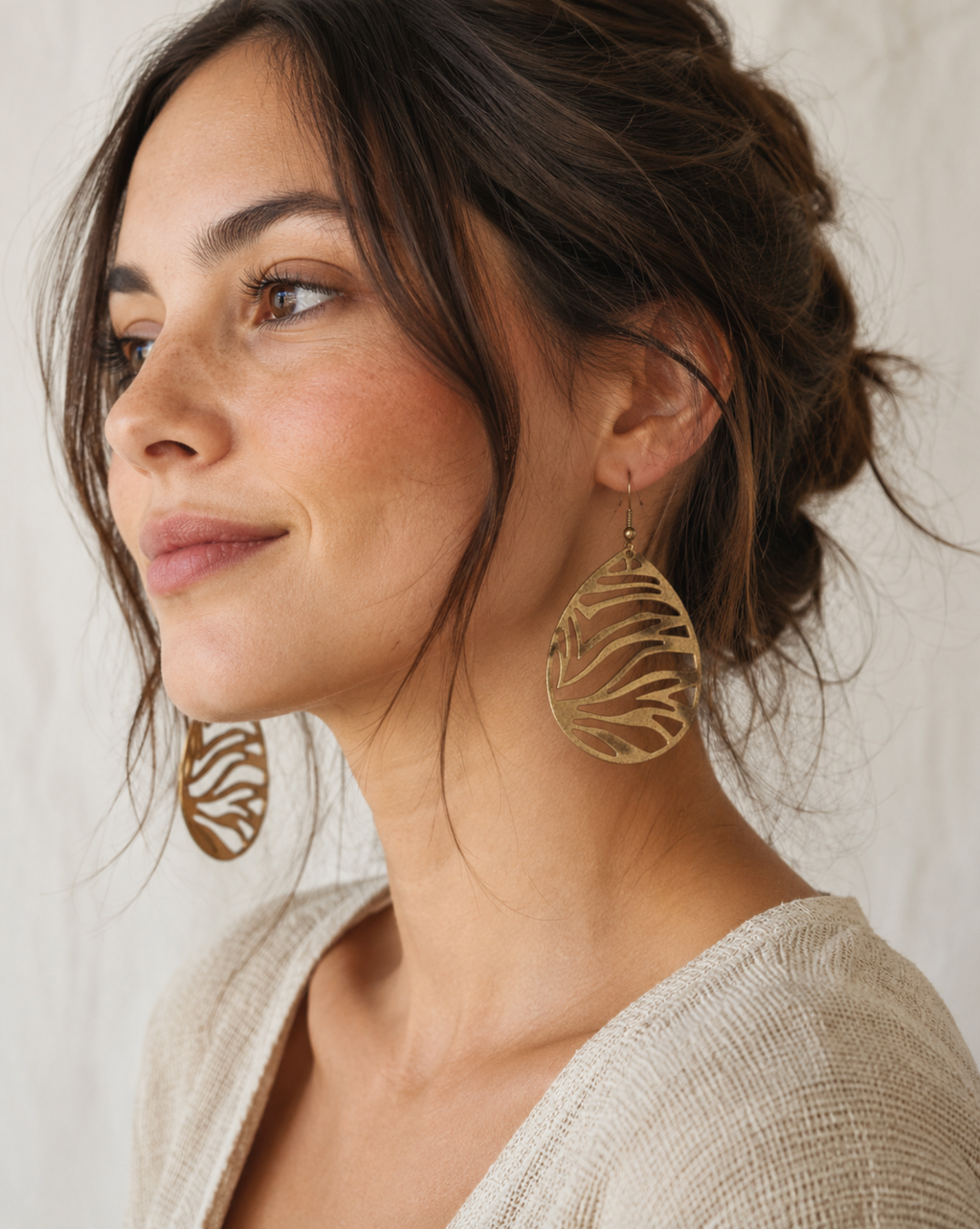 InstaGlam Openwork Teardrop Earrings – Upcycled Montreal Design