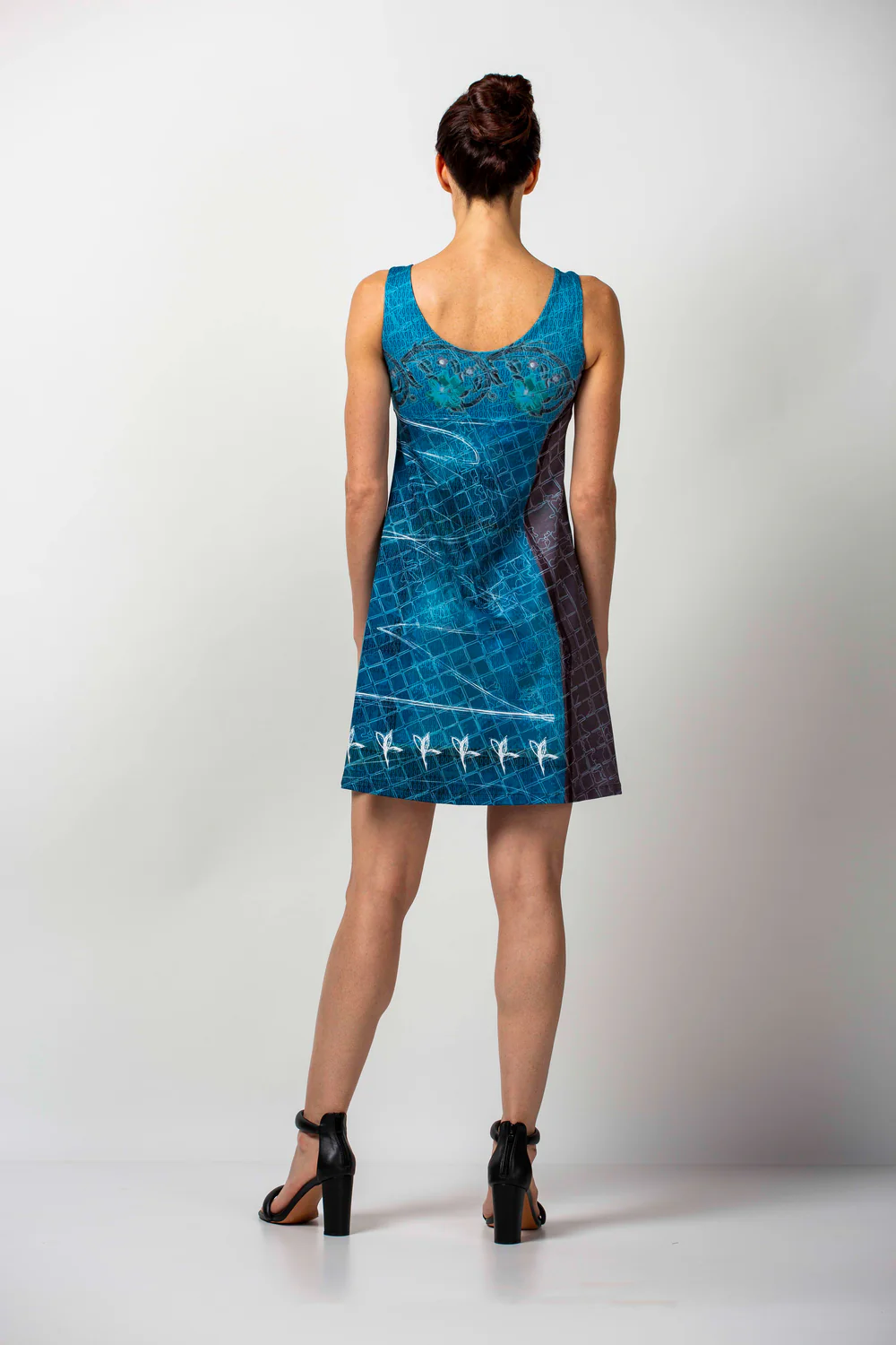 Robe no.456-Lagon par Volt Design