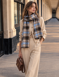 Foulard carreau bleu clair unisexe par Anne de Shalla