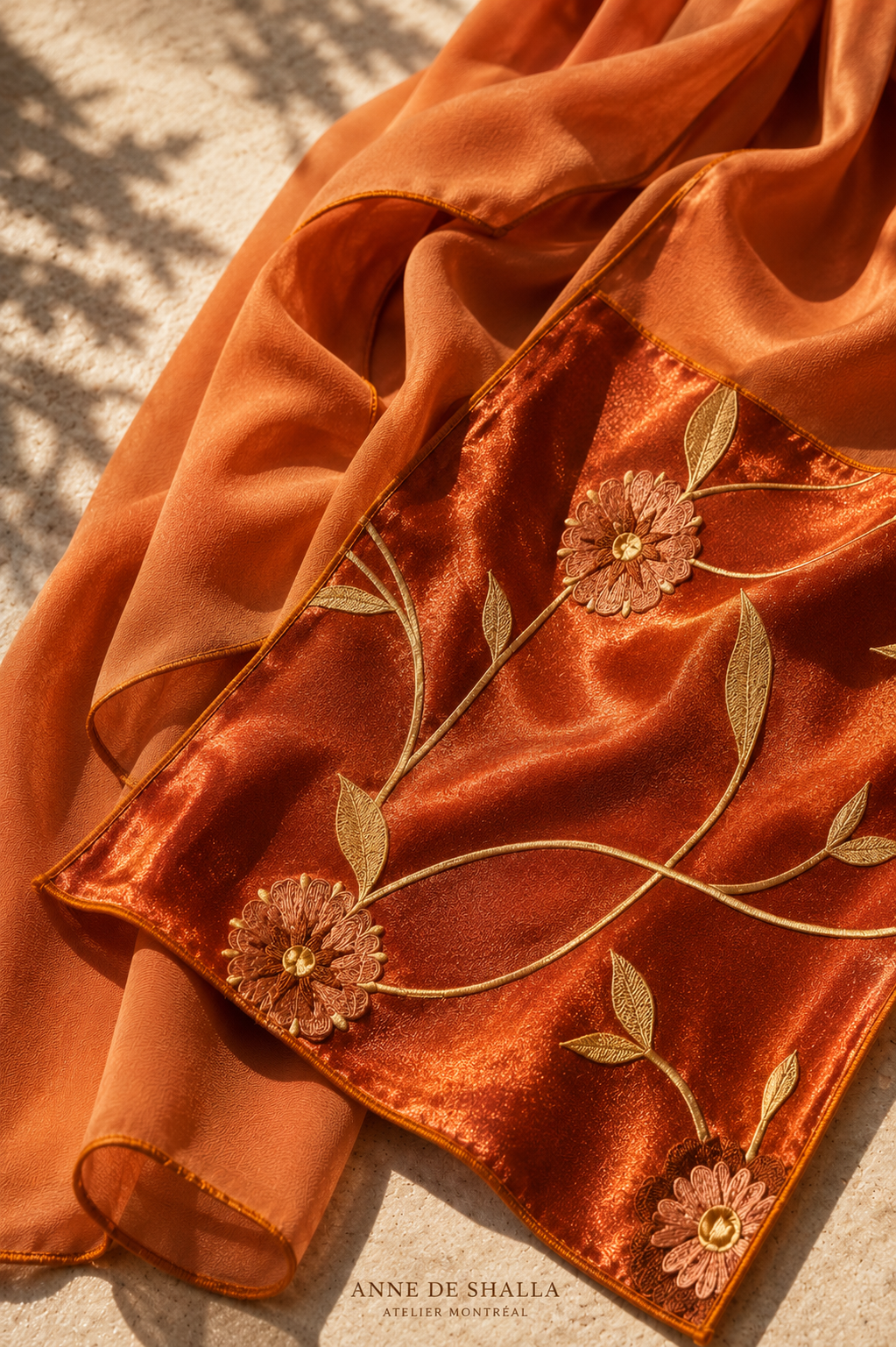 Foulard Étole Soie Brodée et Chiffon par Anne de Shalla Atelier