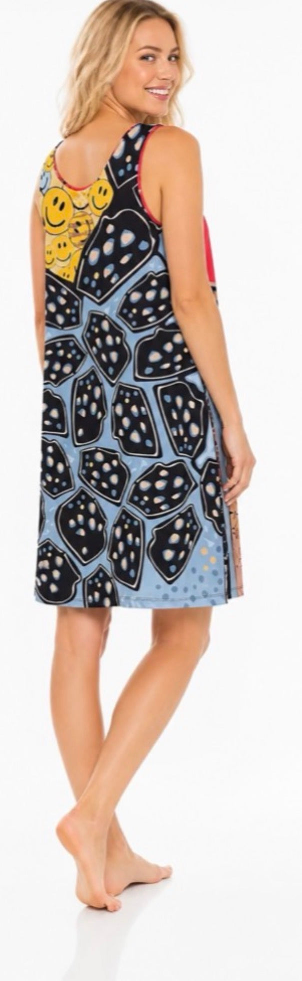 Robe réversible par Volt Design