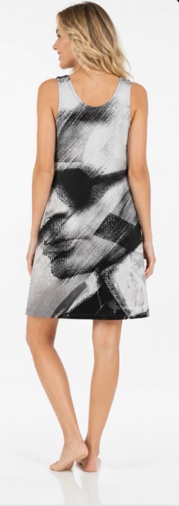 Robe réversible par Volt Design