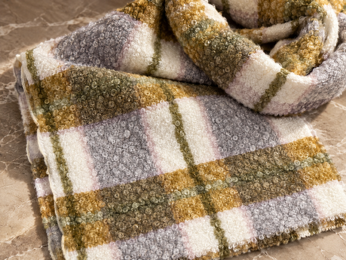 Foulard laine bouclée par Anne de Shalla