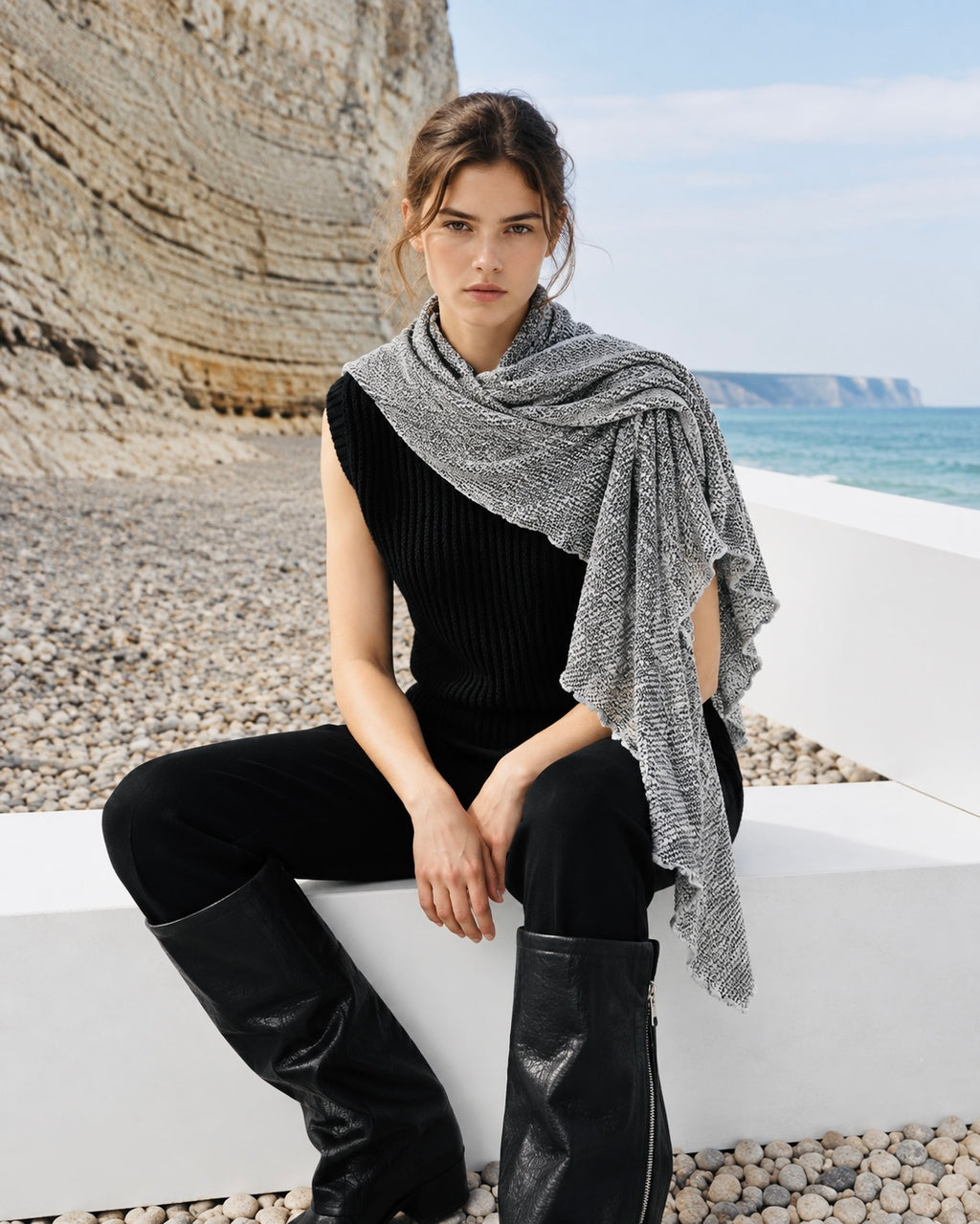 Syracus scarf by Anne de Shalla