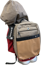 Sac à dos avec capuchon amovible