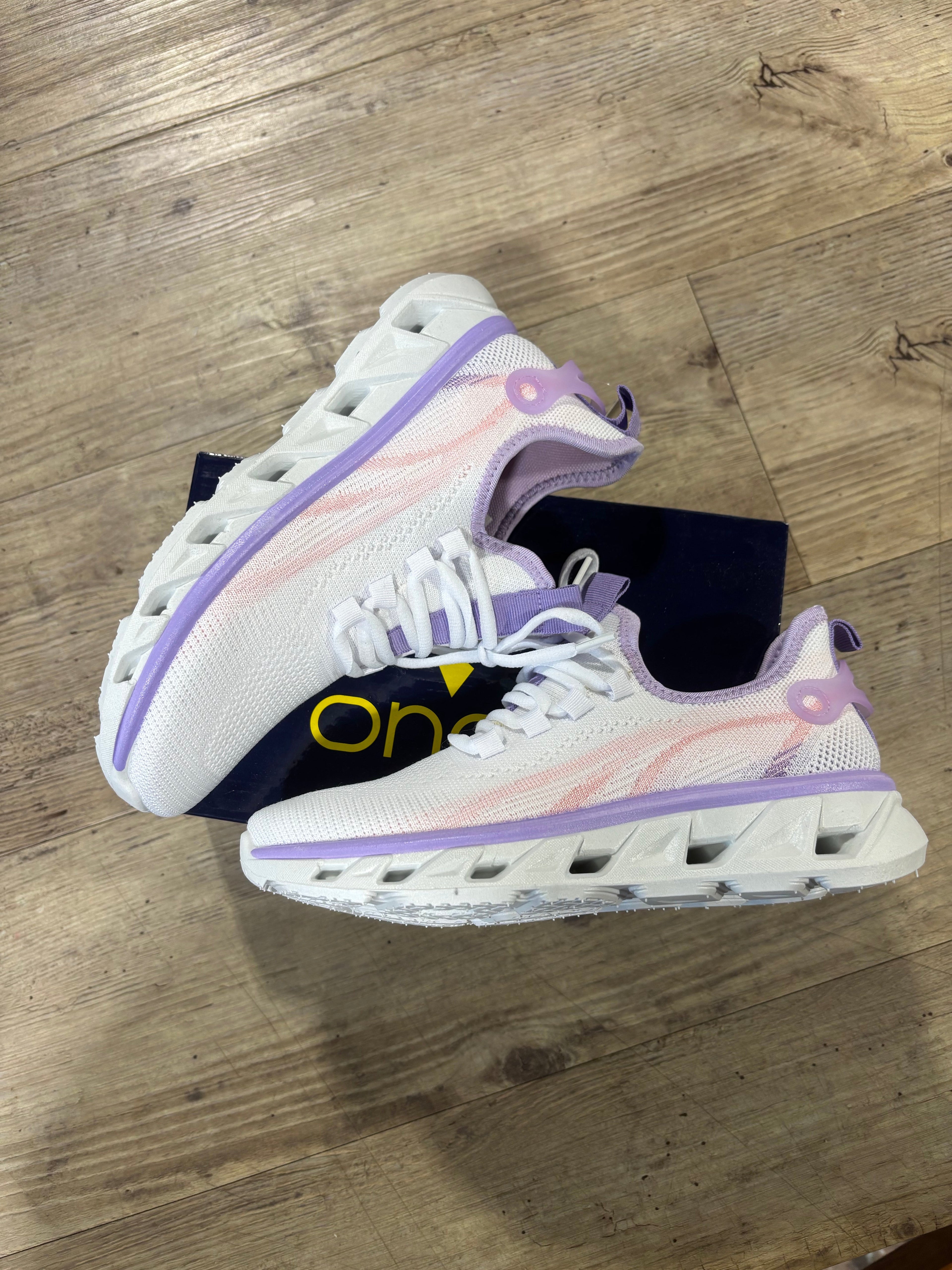 Chaussure pour femmes - Sportszone - La Braderie de Mode Québécoise en Ligne