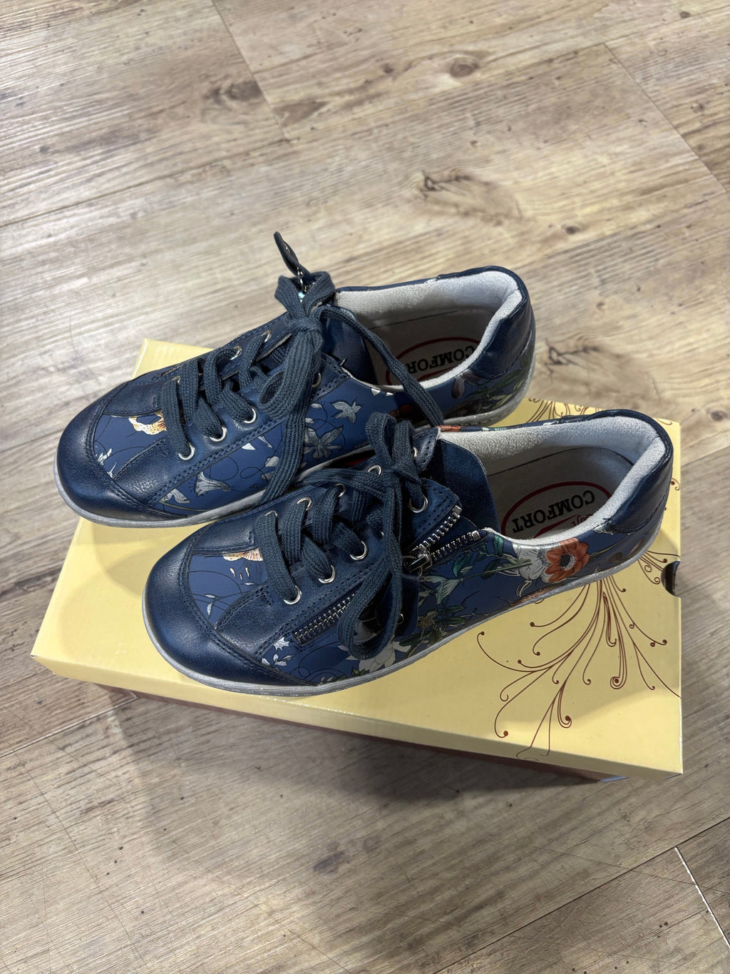 Chaussure pour femmes - Sportszone - La Braderie de Mode Québécoise en Ligne