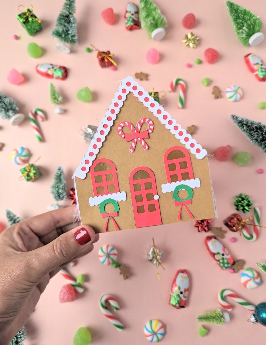 Coffret Cadeau Mini Piñata Maison Marron en Pain d'Épices par Lula Flora - La Braderie de Mode Québécoise en Ligne