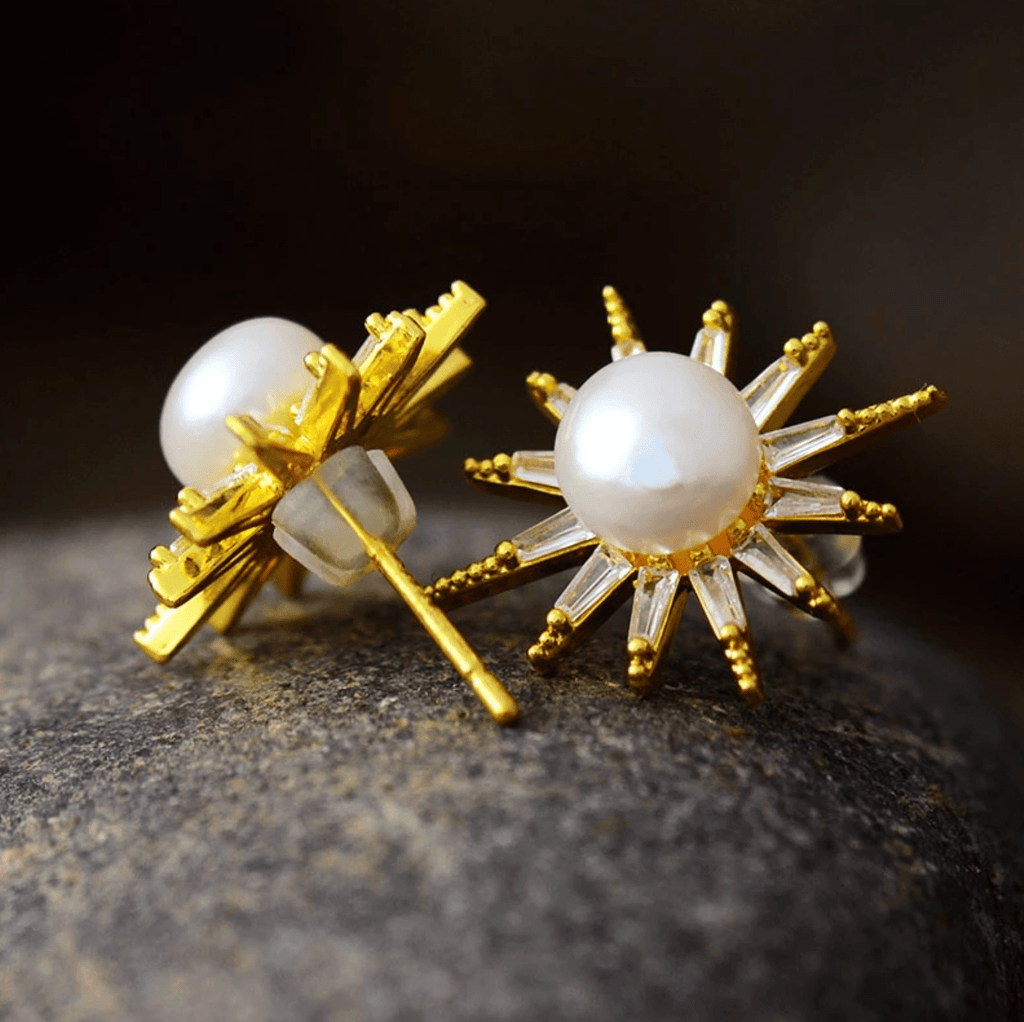 Cz & Freshwater Pearl Sun Stud Earrings - La Braderie de Mode Québécoise en Ligne