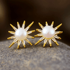 Cz & Freshwater Pearl Sun Stud Earrings - La Braderie de Mode Québécoise en Ligne