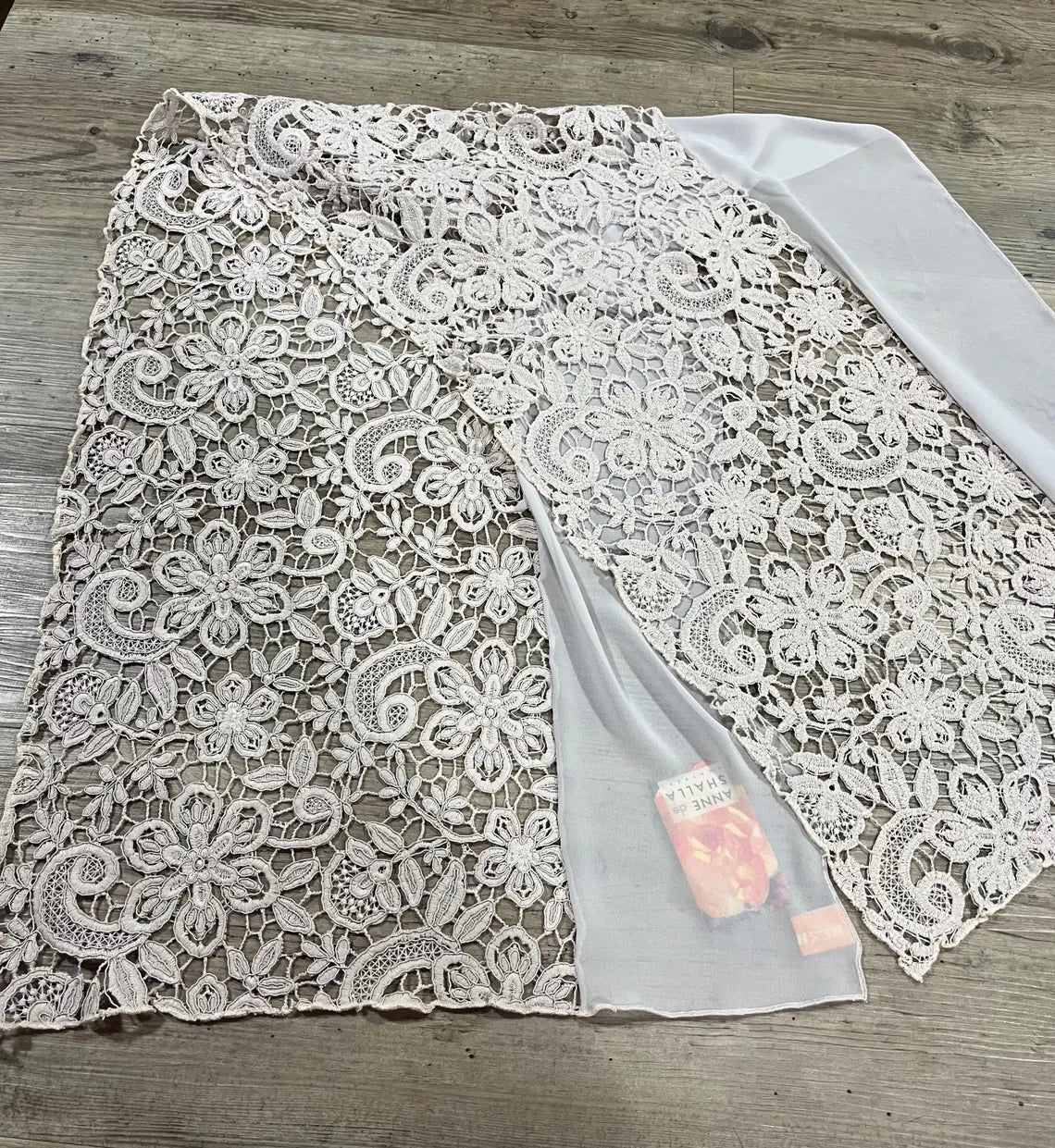 Foulard style Chanel par Anne de Shalla Atelier