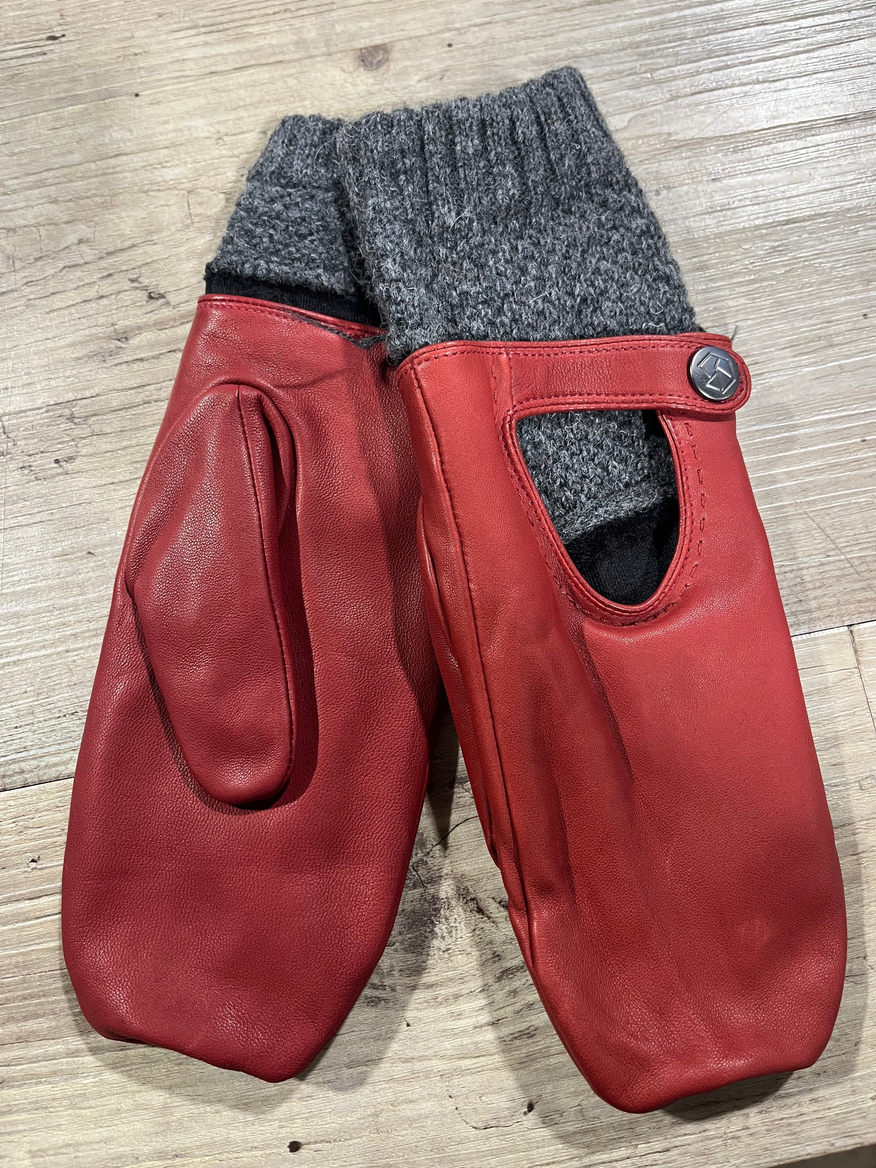 Mitaines en Cuir - Femmes - La Braderie de Mode Québécoise en Ligne