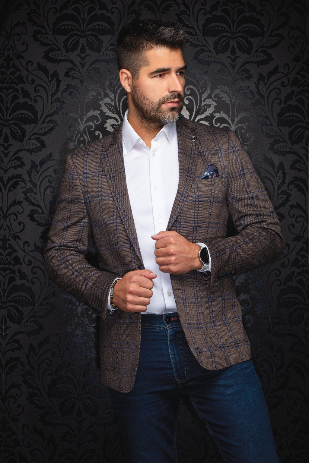 VESTON | BROSNAN, Tobacco