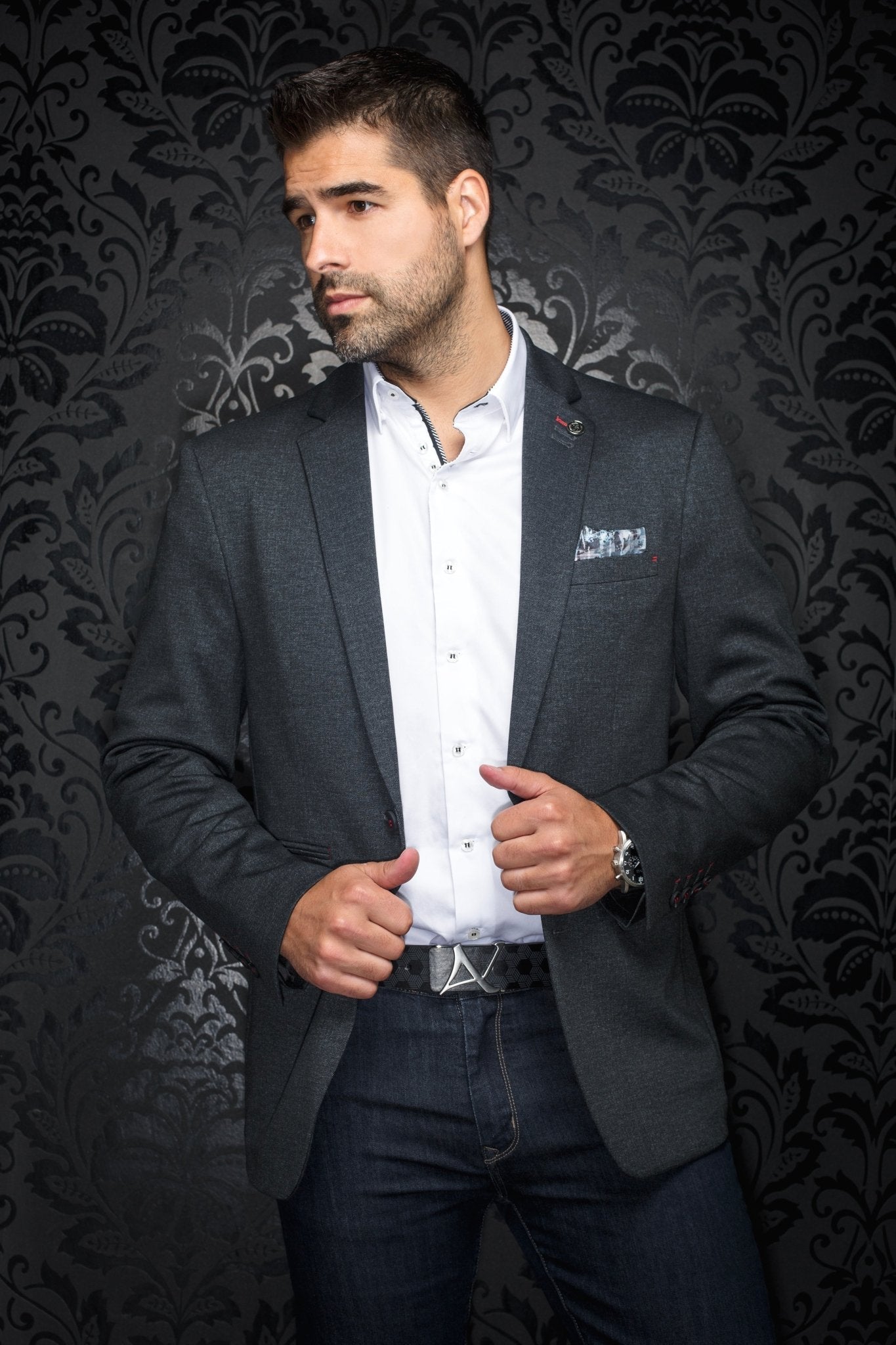 VESTON | REYNOLDS, Black