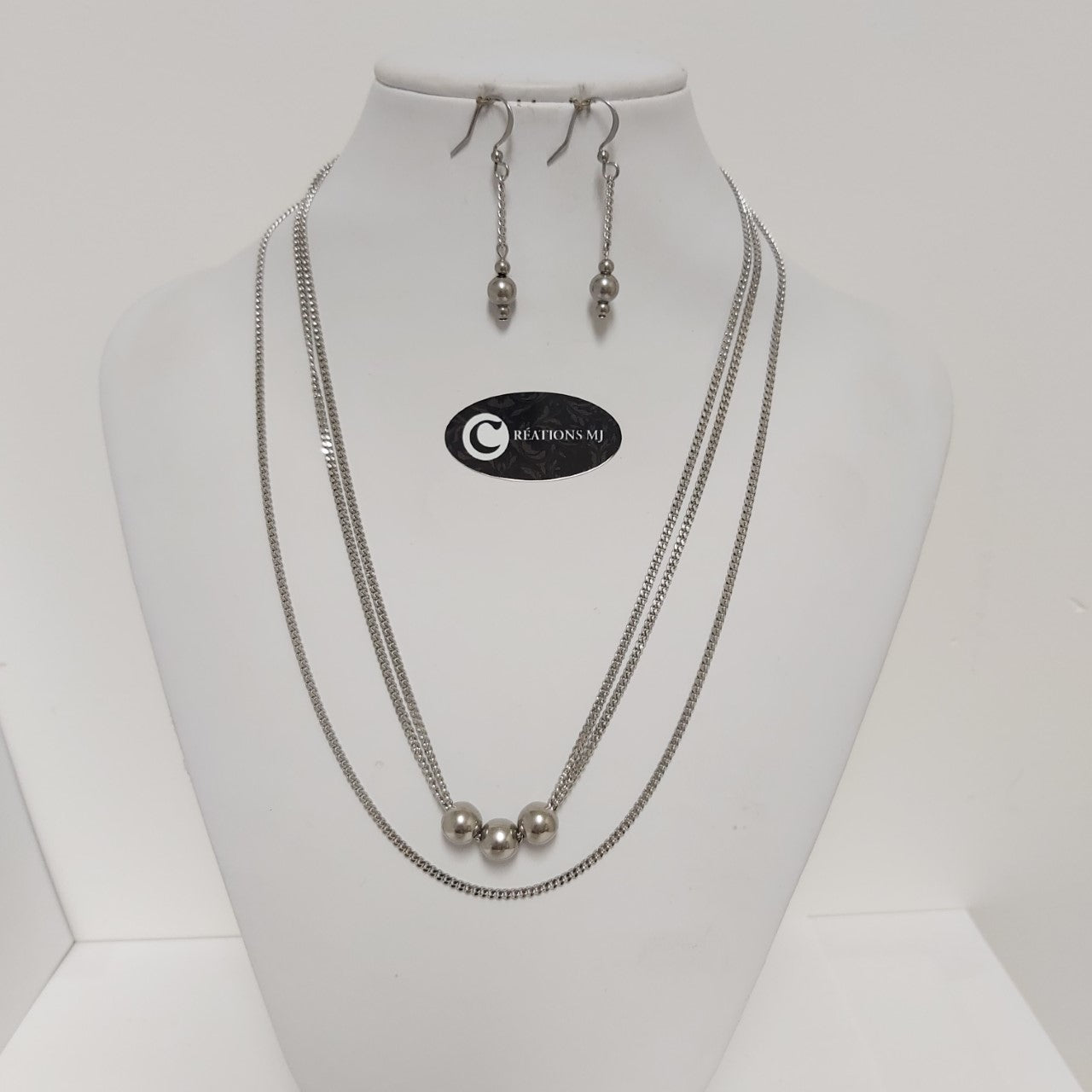 Collier/b-d'oreilles par Créations MJ