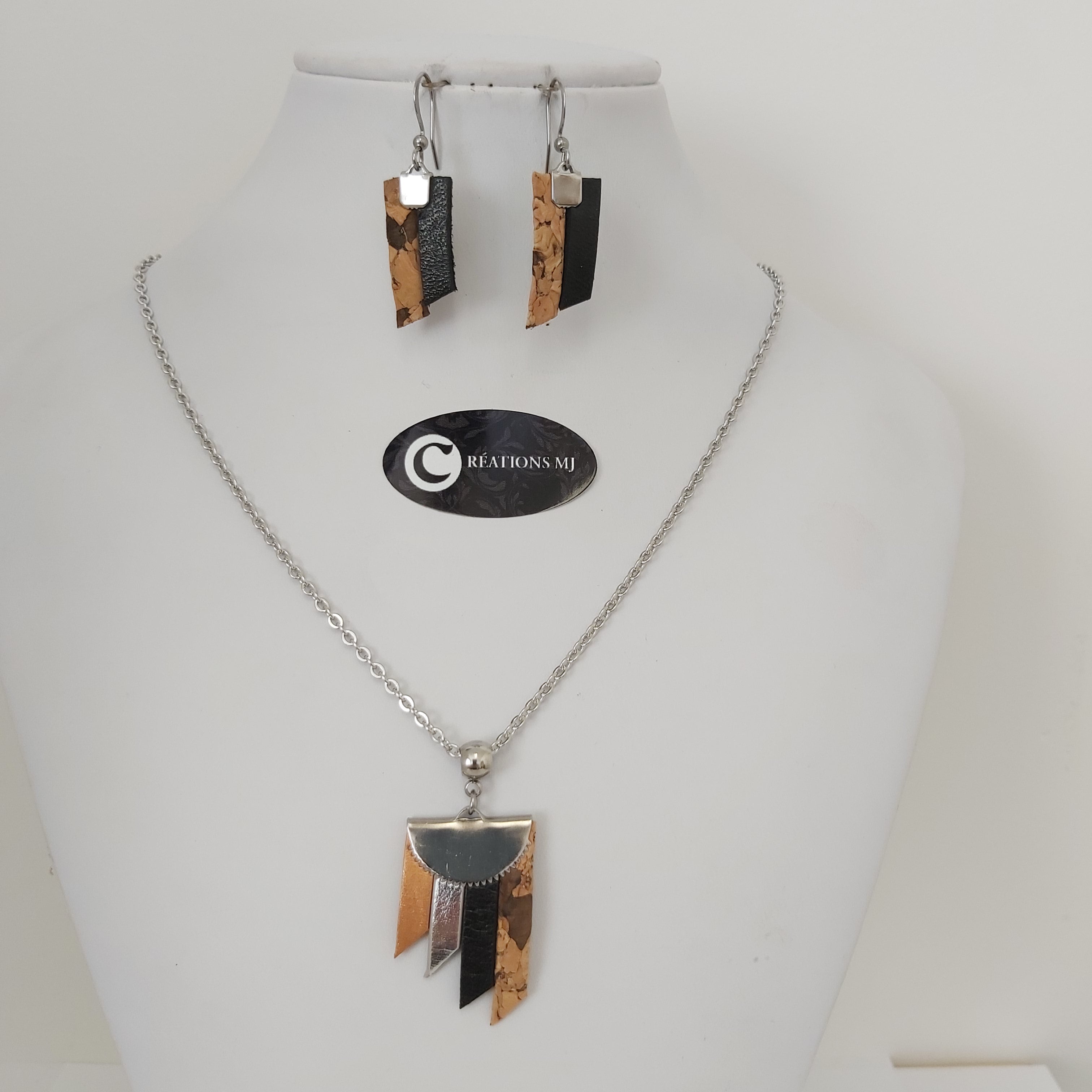 Collier/b-d'oreilles par Créations MJ