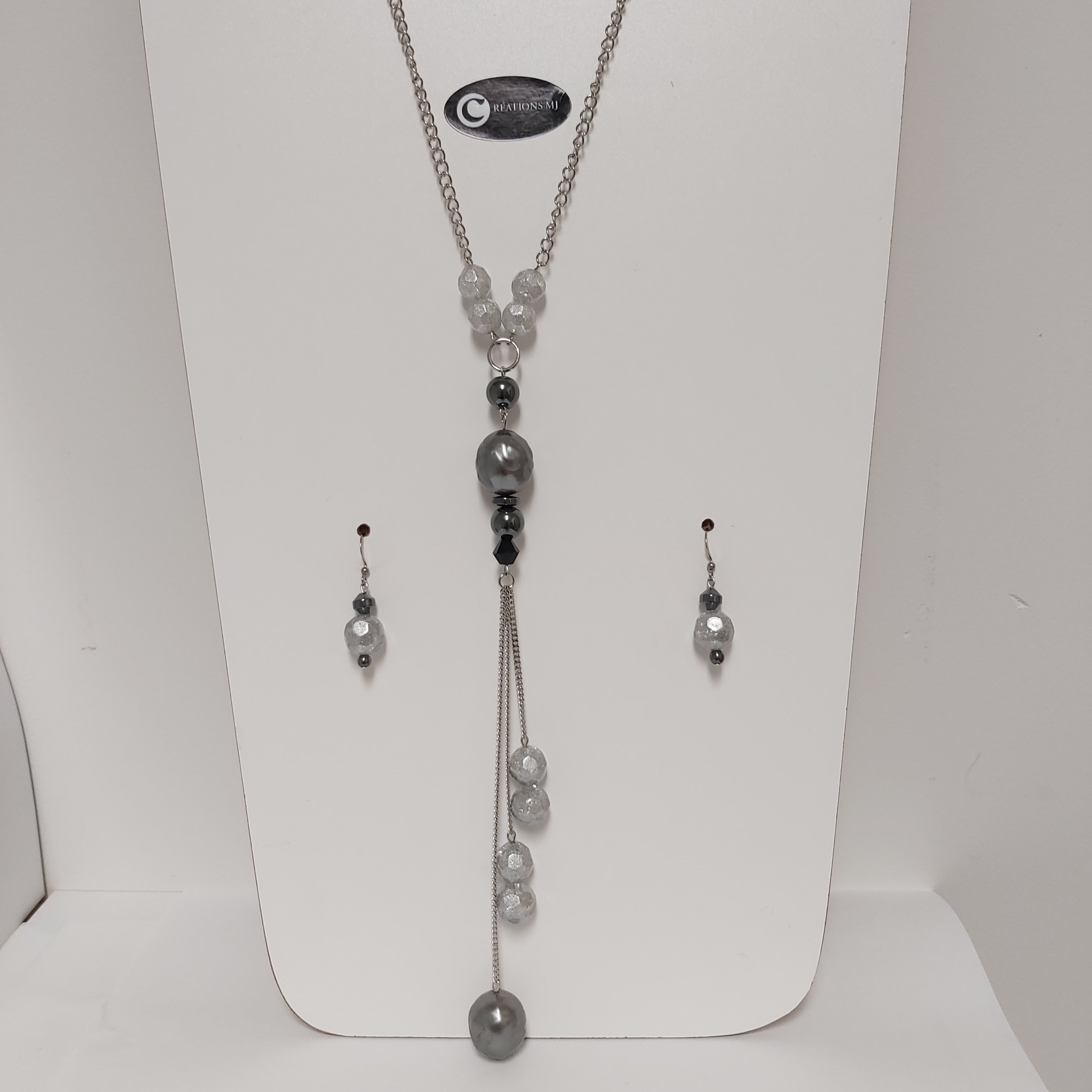 Collier/b-d'oreilles par Créations MJ