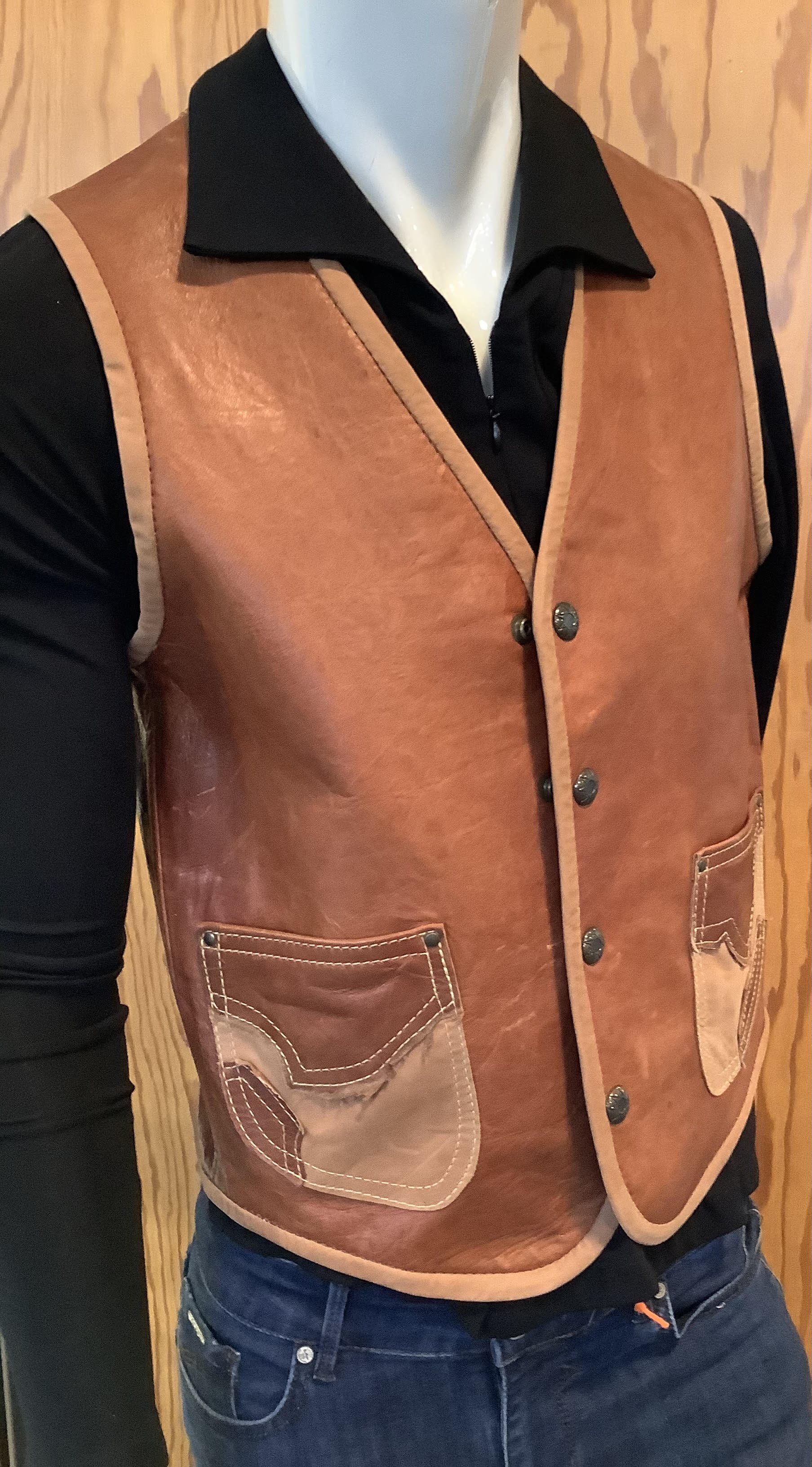 Gilet Peau de Chèvre Collection Tribal par Luc Desrosiers