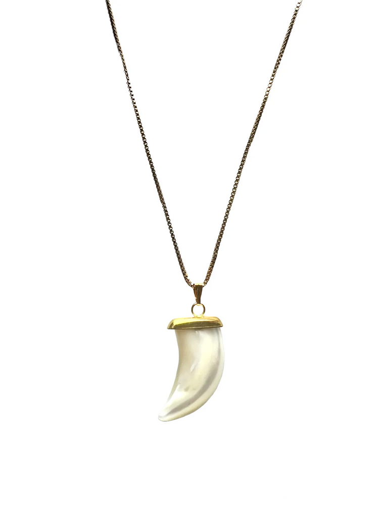 PEARLY HORN COLLIER