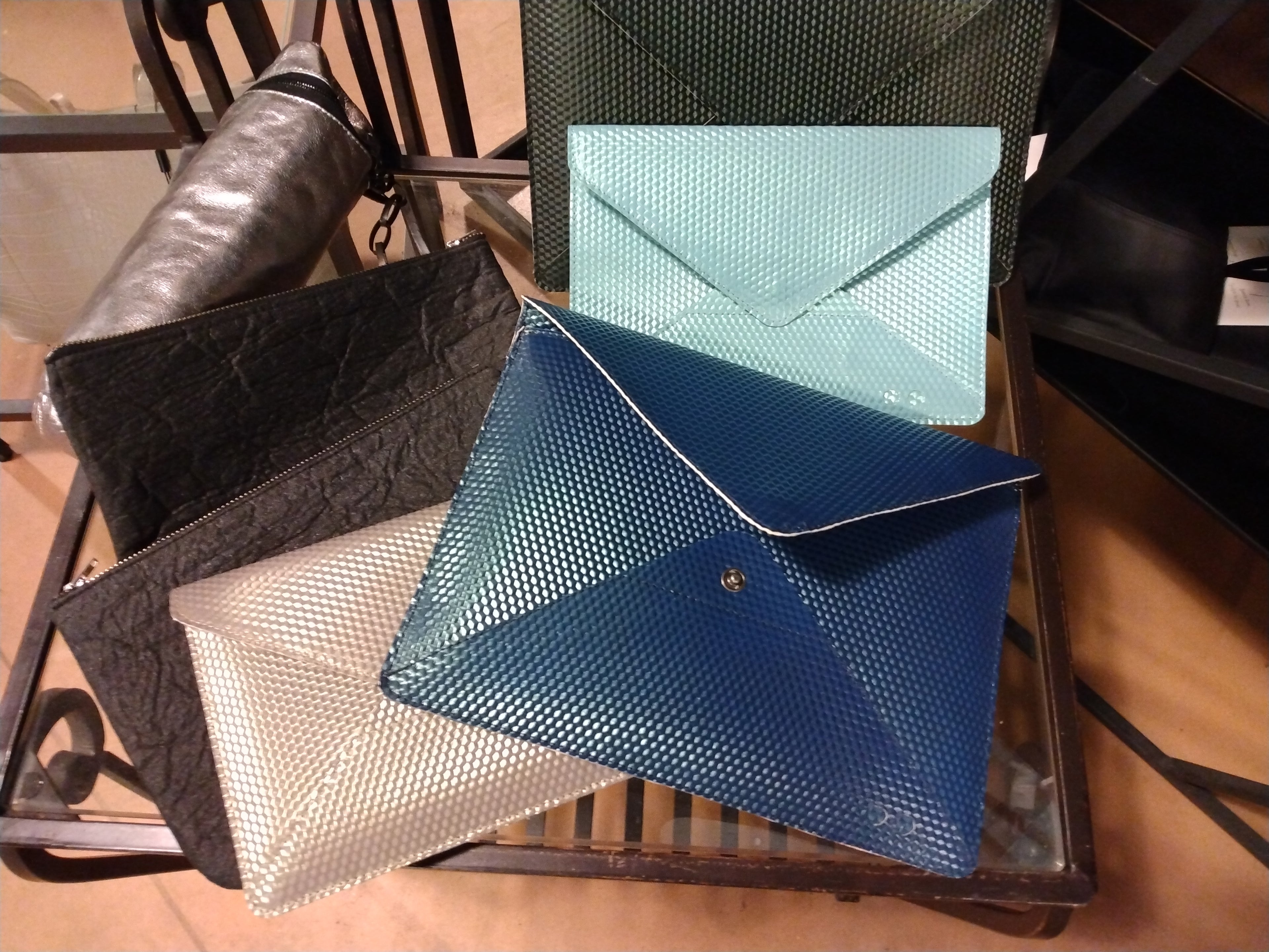 Pochette texturée pour tablette par Nouï