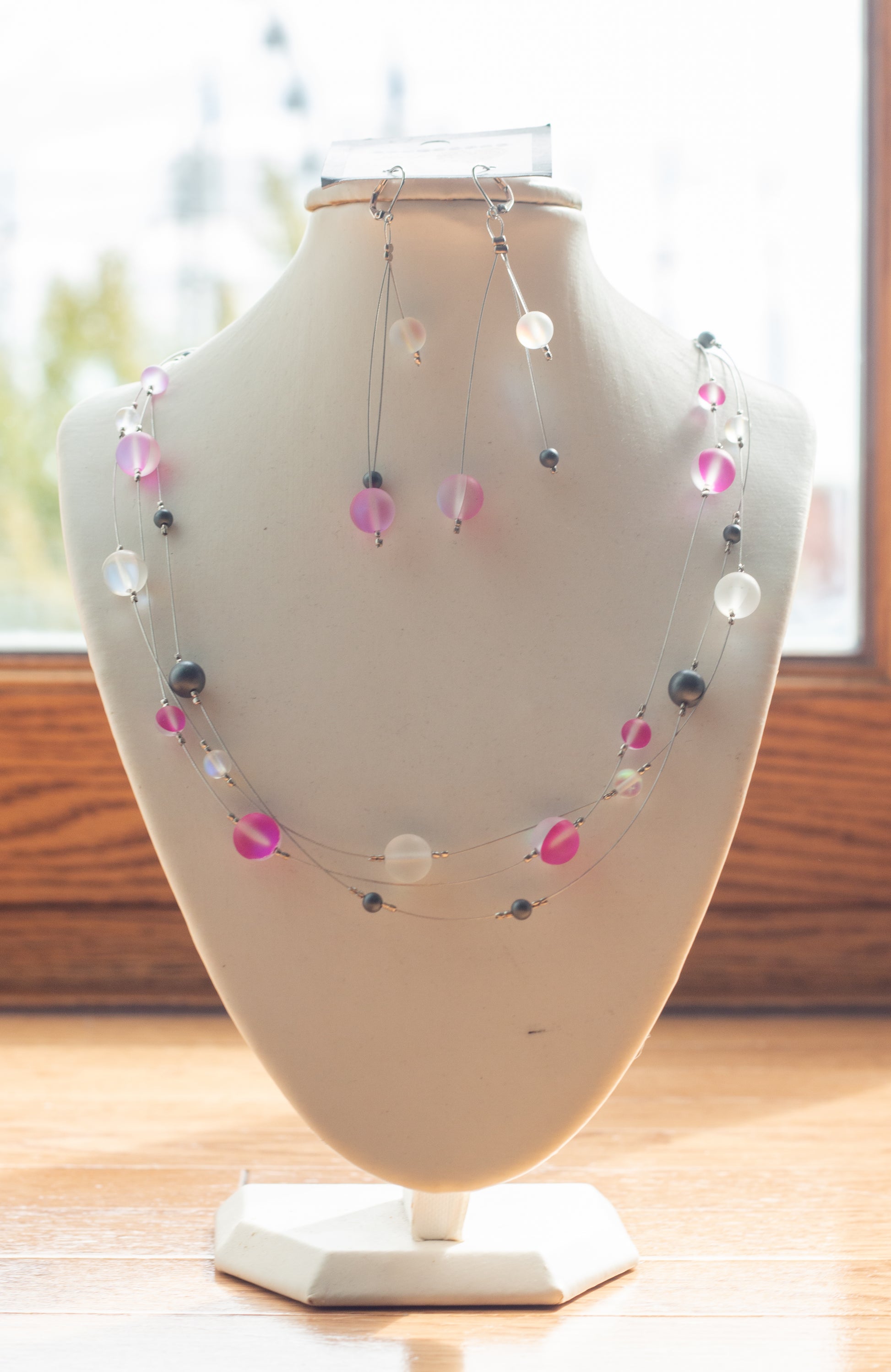 Ensemble collier et boucles d'oreilles 3 vagues