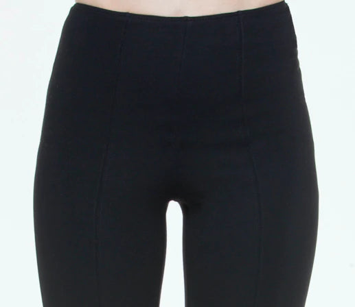 Capri aux 4 coutures en courbe par Svelte