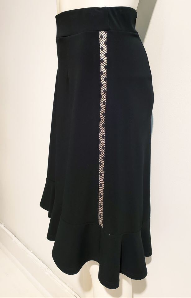 jupe noir volant bandes cotés  - ENVERS par Yves Jean Lacasse