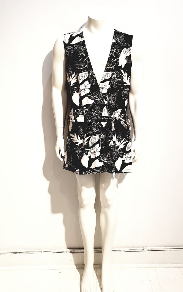 peignoir spandex noir et blanc fleurs  - ENVERS par Yves Jean Lacasse